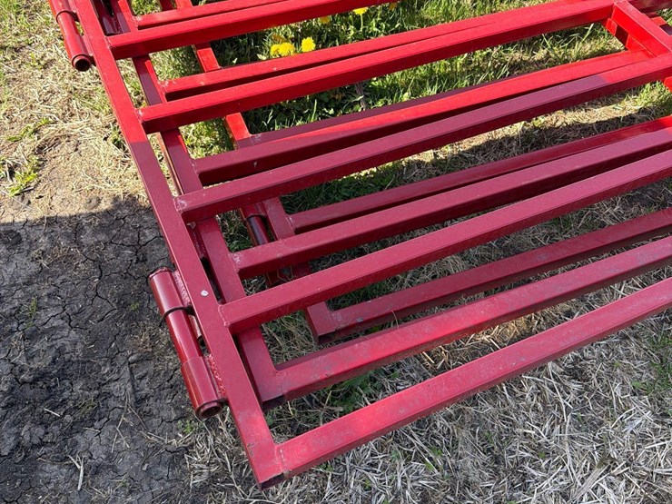 5-12ft-7-bar-livestock-gates-image-6