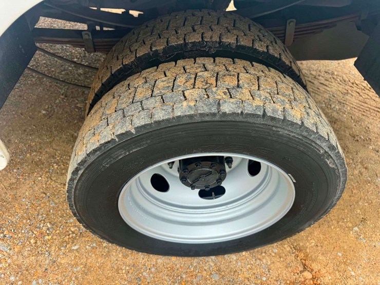 2017-ford-f550-sd-image-22
