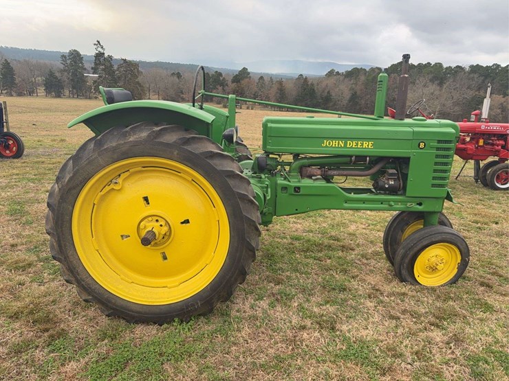 john-deere-b-image-6