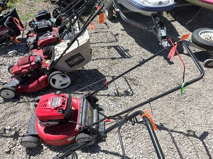 #6989-•-troy-bult-lawn-mower-image-2