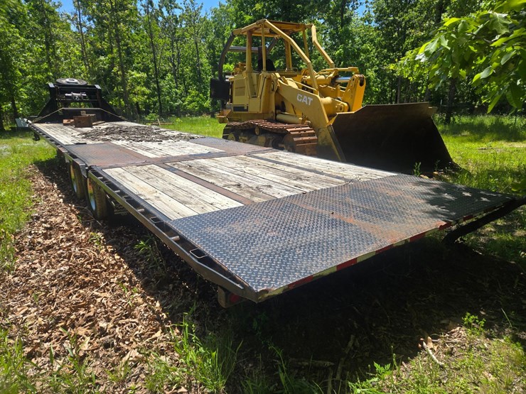 #24321-•-2009-p.j.-35'-flatbed-trailer-image-8