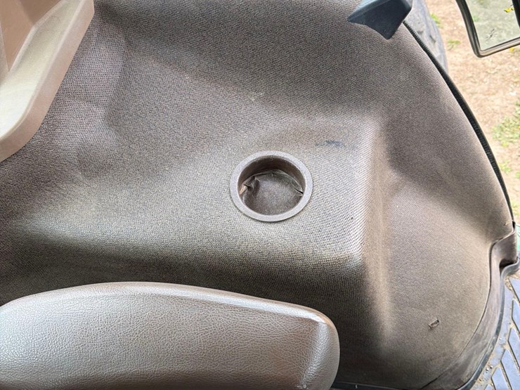 john-deere-8320-image-55