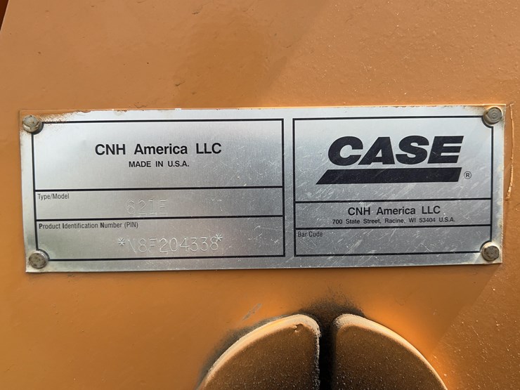 2008-case-621e-image-42