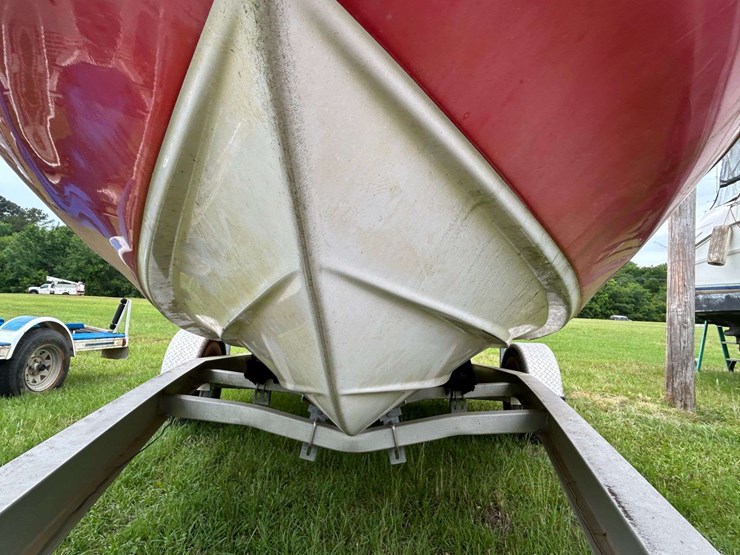 2008-tahoe-q5i-ski-boat-w/mercruiser-alpha-one-inboard-&-aluminum-trailer-(no-title~bos-only) (inop)-image-15