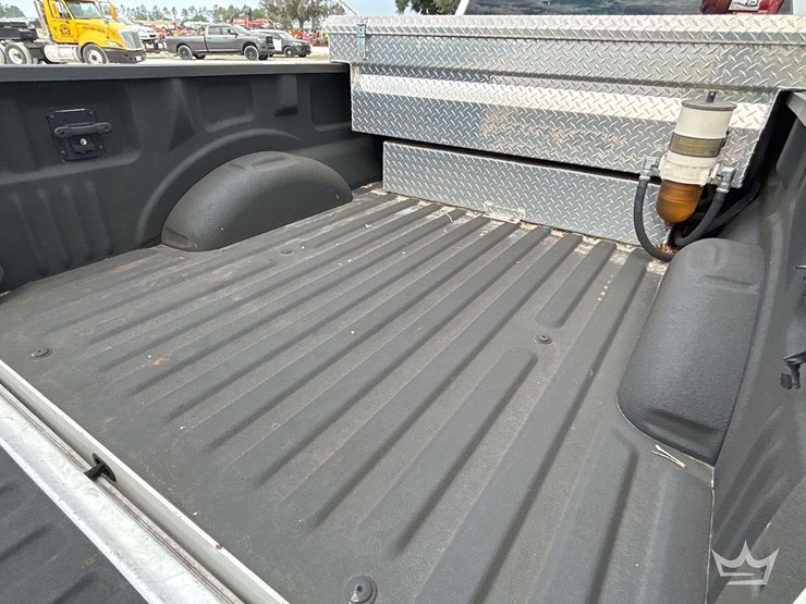 2017-ford-f150-image-14