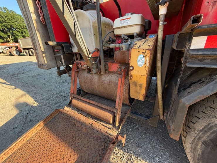 2006-international-durastar-4300-image-29