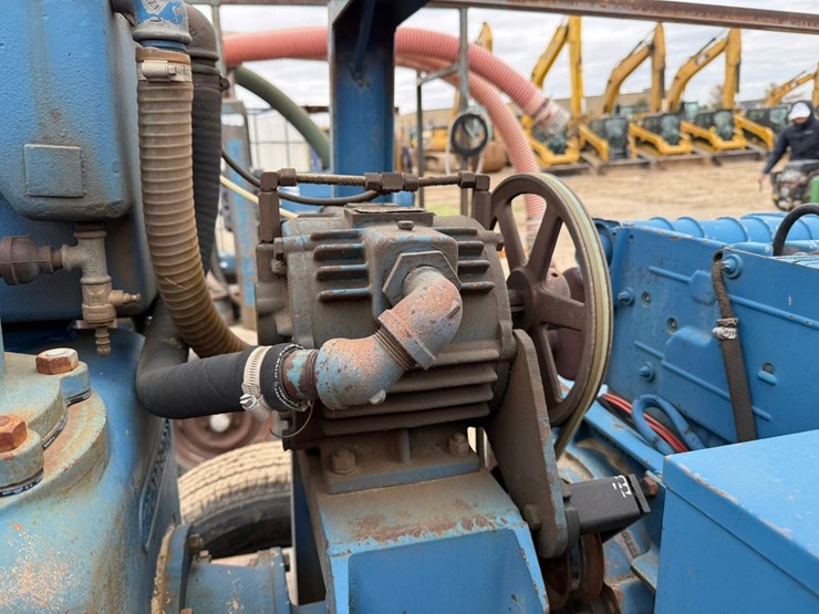 #3890-•-towable-water-pump-image-20