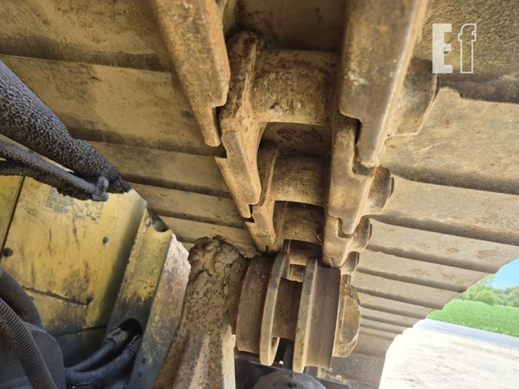 1992-caterpillar-d4h-image-11