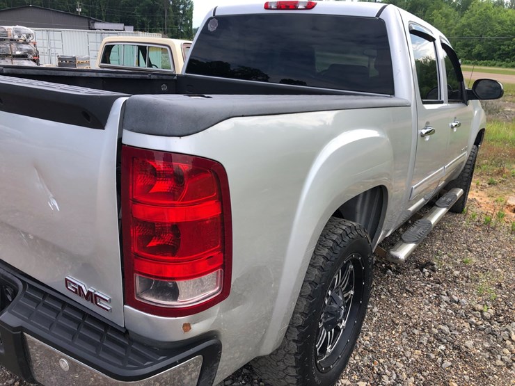 2012-gmc-sierra-1500-image-6