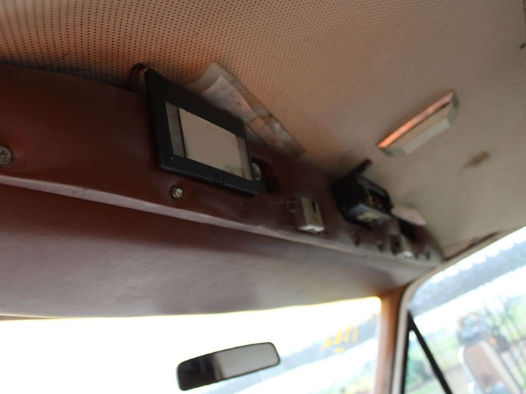 1982-ford-ecoline-work-truck-e-350-1fdje37g6cha21219-mileage:-39415-image-20