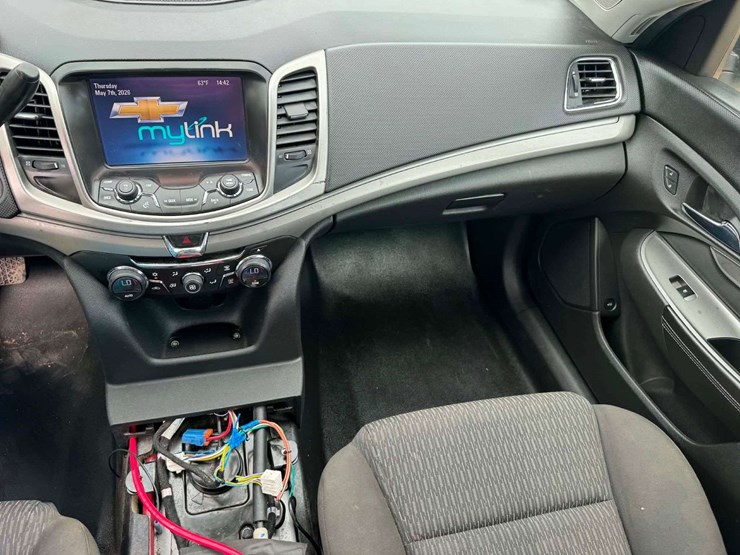 2015-chevrolet-caprice-police-package-4-door-sedan-6.0l-v8-(130,580-miles)-image-15