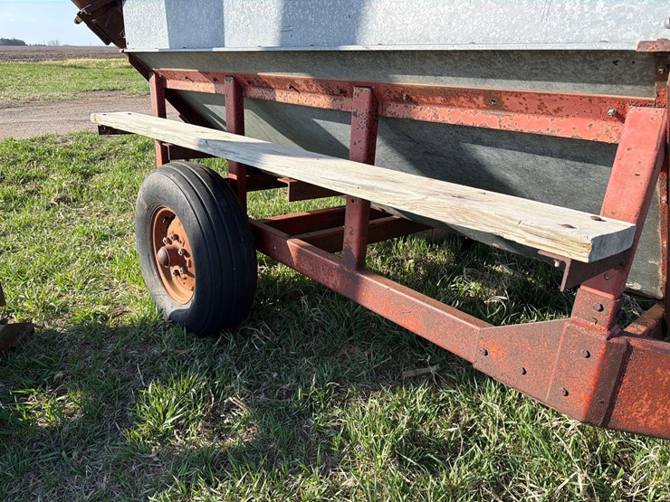 57”-x-7ft-auger-wagon-image-15