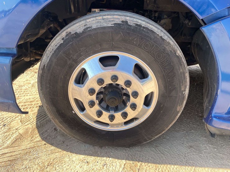 2018-kenworth-t680-image-24