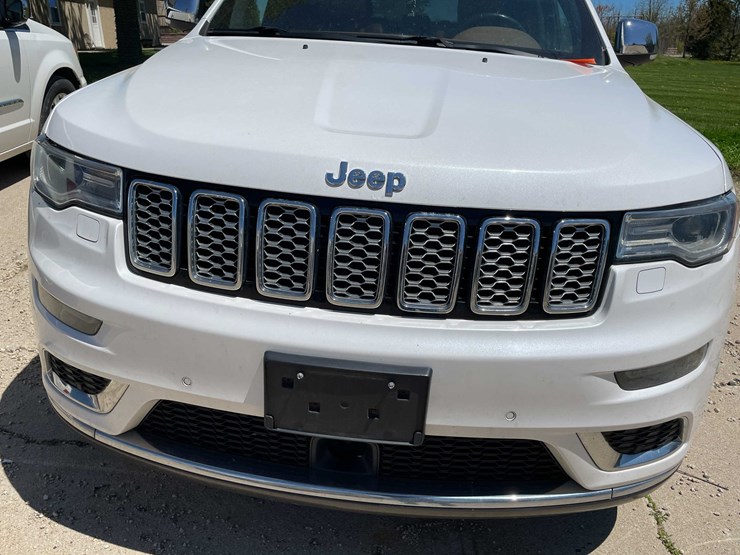 2018-jeep-grand-cherokee-image-12