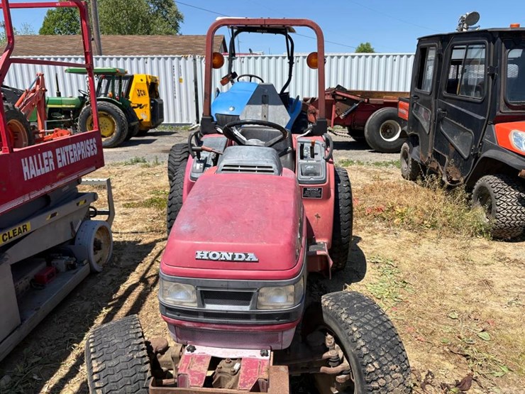 honda-h6522a2-tractor-image-3