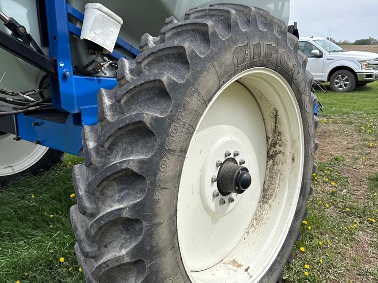 new-holland-s1070-image-13