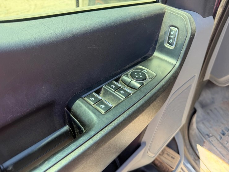 2023-ford-f250-image-9