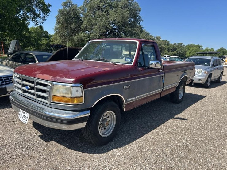 1993-ford-f150-xlt-image-1