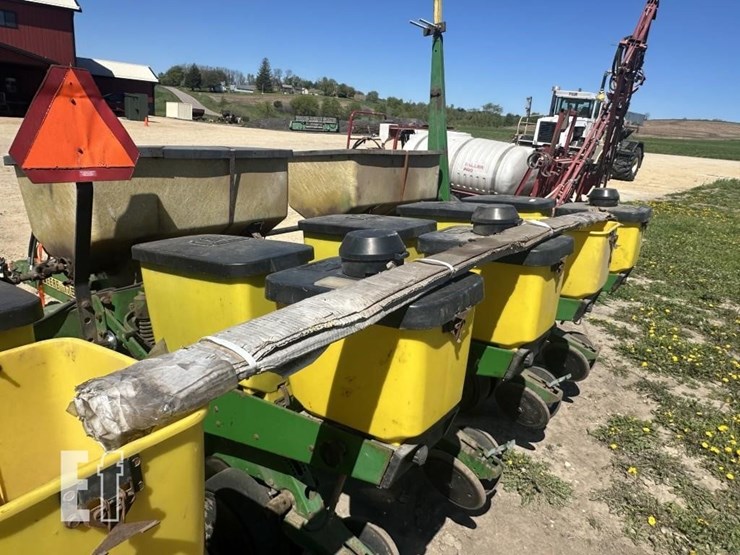 1996-john-deere-1750-image-11