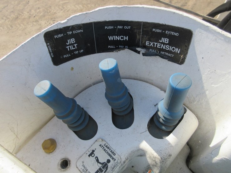 2016-freightliner-114sd-image-28