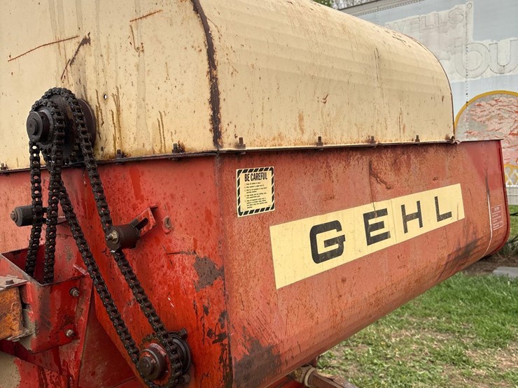 gehl-bf130-image-8