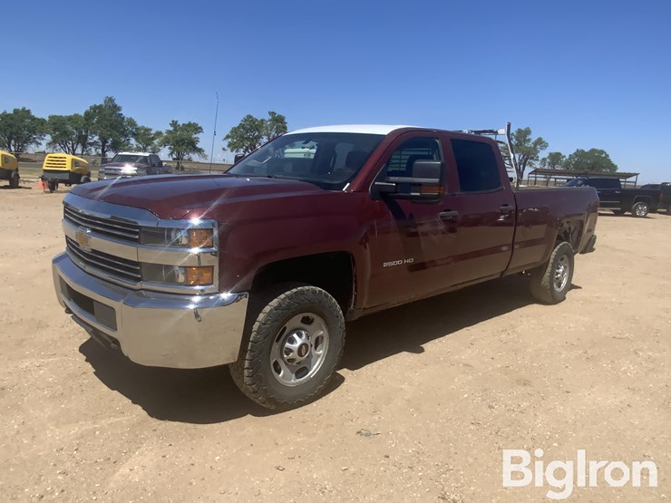 2018-chevrolet-silverado-2500-image-1