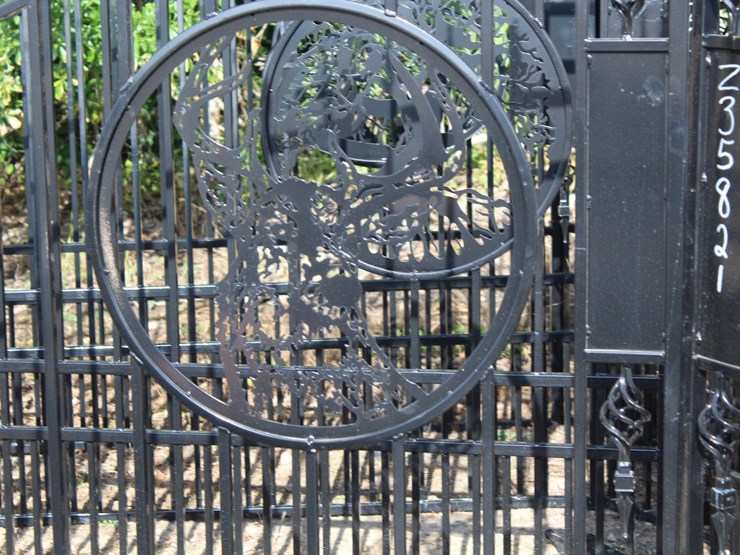 #5127-•-set-of-gates-with-deer-design-on-them-image-2