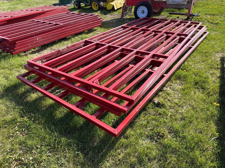 5-12ft-7-bar-livestock-gates-image-2