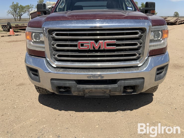 2018-gmc-sierra-2500-image-14