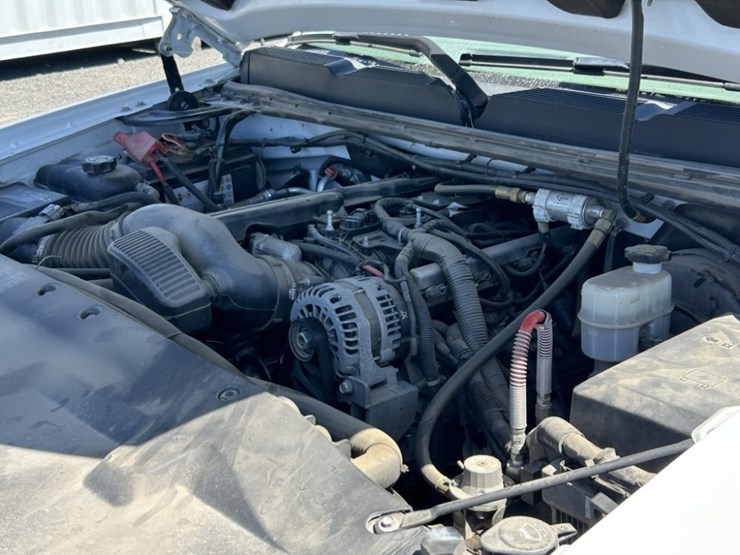2013-chevrolet-silverado-1500-image-44