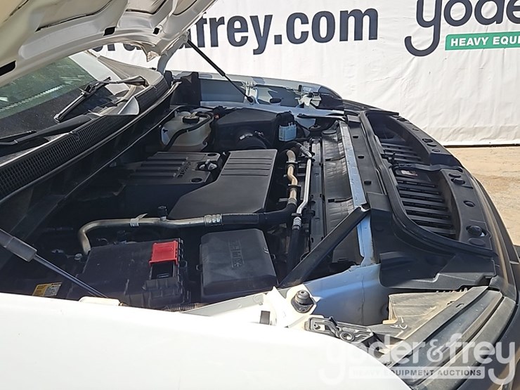 2022-chevrolet-1500-image-24