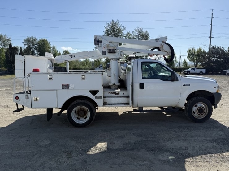 2004-ford-f550-sd-image-3