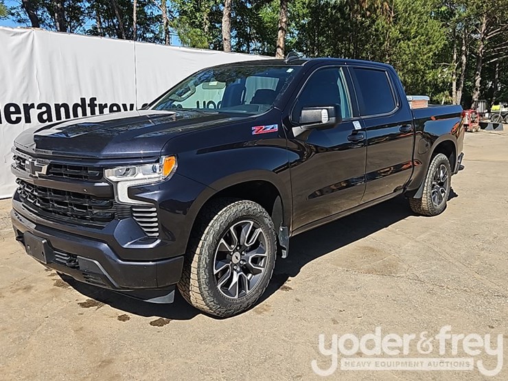 2022-chevrolet-silverado-1500-image-1