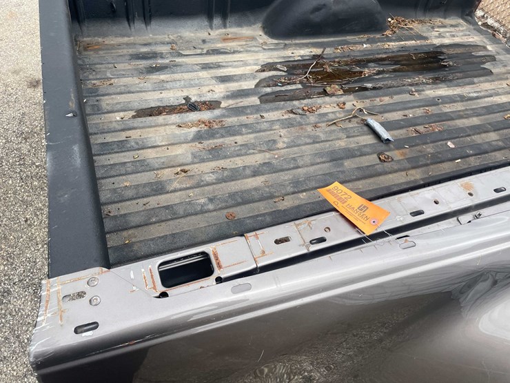 #9072-•-08-12-gmc-dually-box-(o6)-image-27