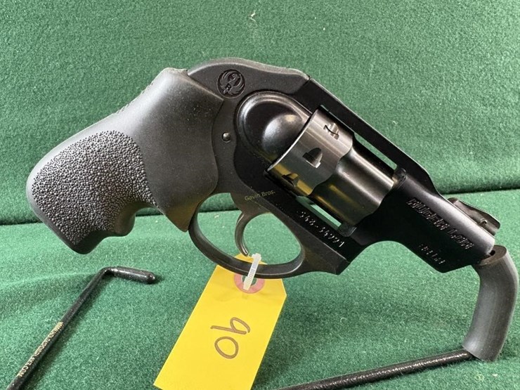 ruger-lcr-22lr-revolver-image-6