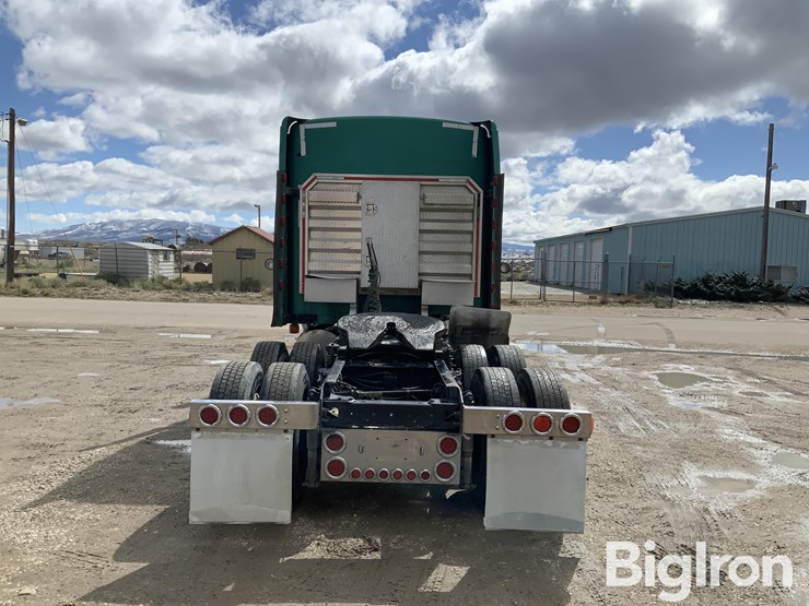 2005-kenworth-w900l-image-6