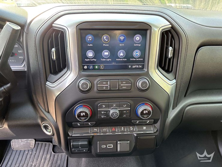 2021-chevrolet-silverado-2500-image-21
