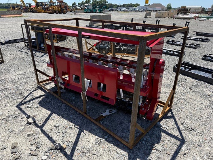 #45359-•-unused-agt-stsd10-skid-steer-seeder-stsd10260106300-image-3