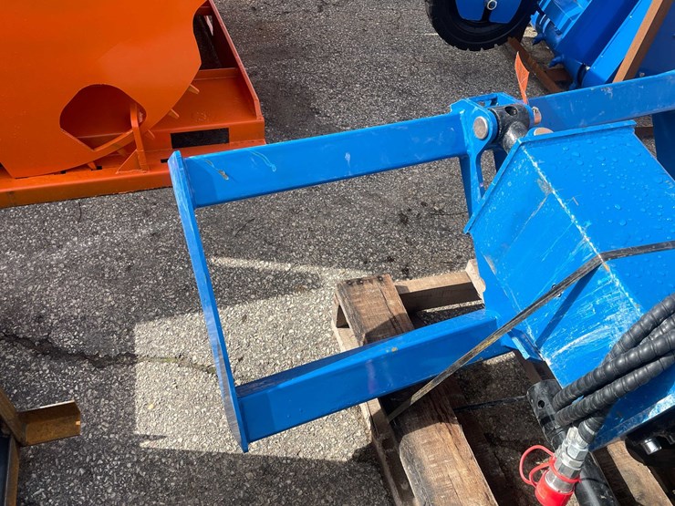 #9040-•-unused-skid-steer-mower-king-post-hole-auger-(o11)-image-14