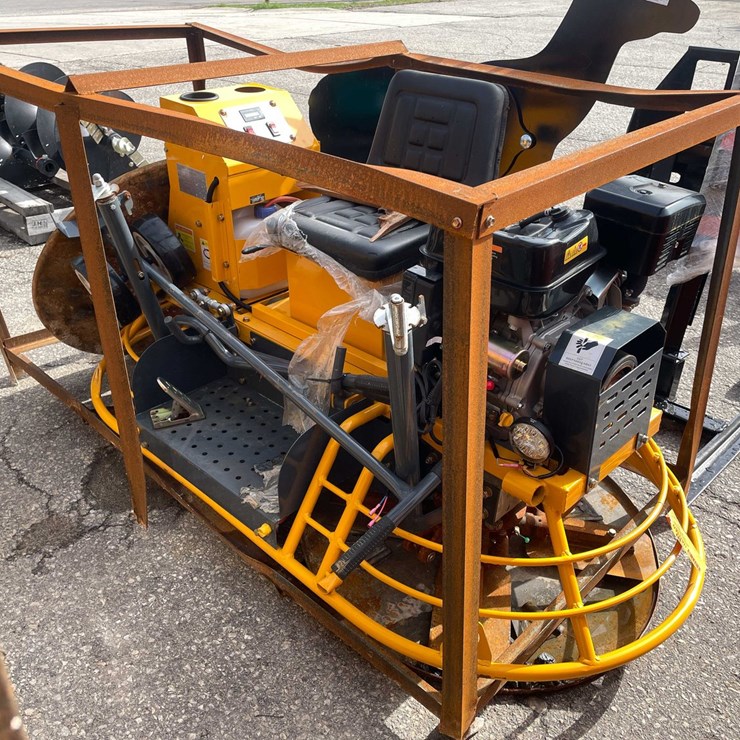#9043 • Unused Ride on Concrete Power Trowel (O12)