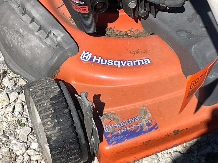 #6994-•-husqvarna-lawn-mower-image-3