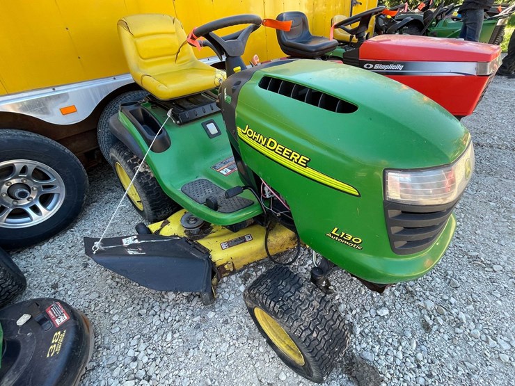 john-deere-l130-image-3
