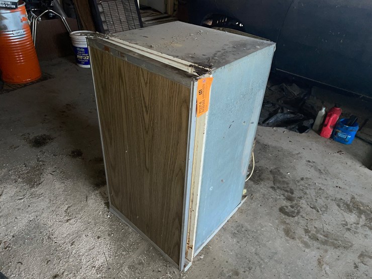 #7074-•-rv-refrigerator/freezer-image-1