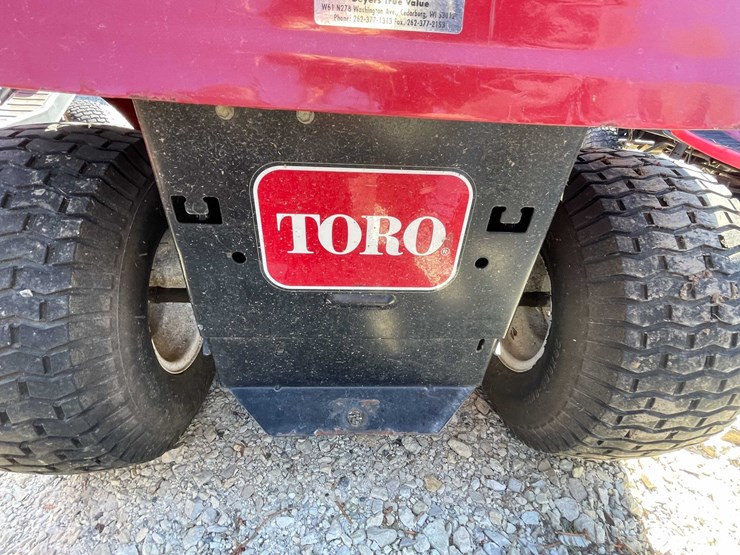 #6947-•-toro-riding-lawn-mower-image-6