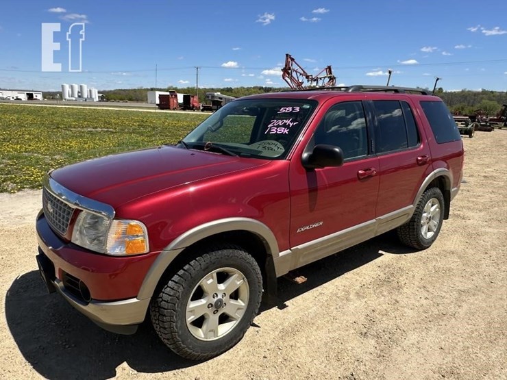 2004-ford-explorer-image-1