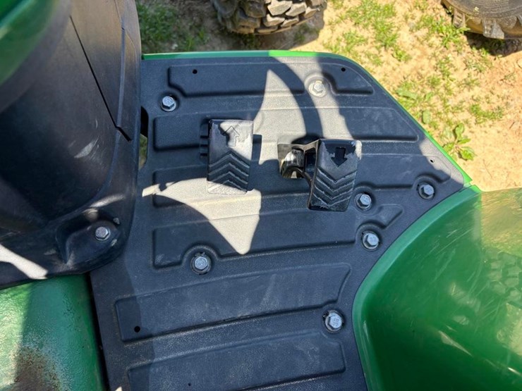 2019-john-deere-4044m-image-20