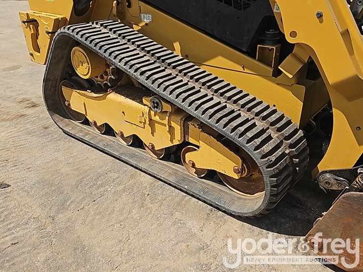 2023-caterpillar-259d3-image-17
