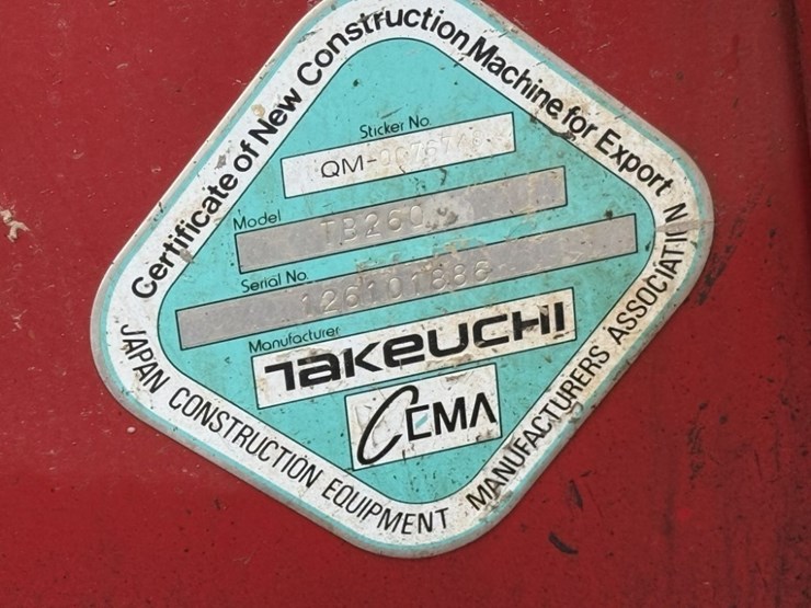 2017-takeuchi-tb260-image-10
