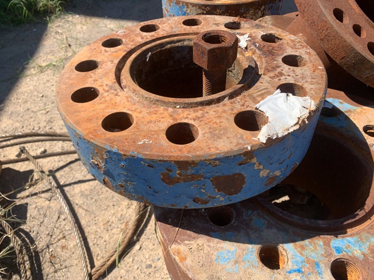 pallets-of-(2)-dsa-10k-flanges-(1)-dsa-5k-flange,-(1)-7-1/16-5k-spool,-(2)7-3/8”-and-8”-stripper-head,-image-4