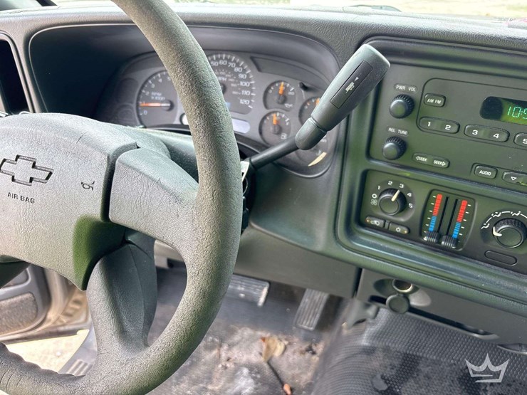 2003-chevrolet-silverado-1500-image-14